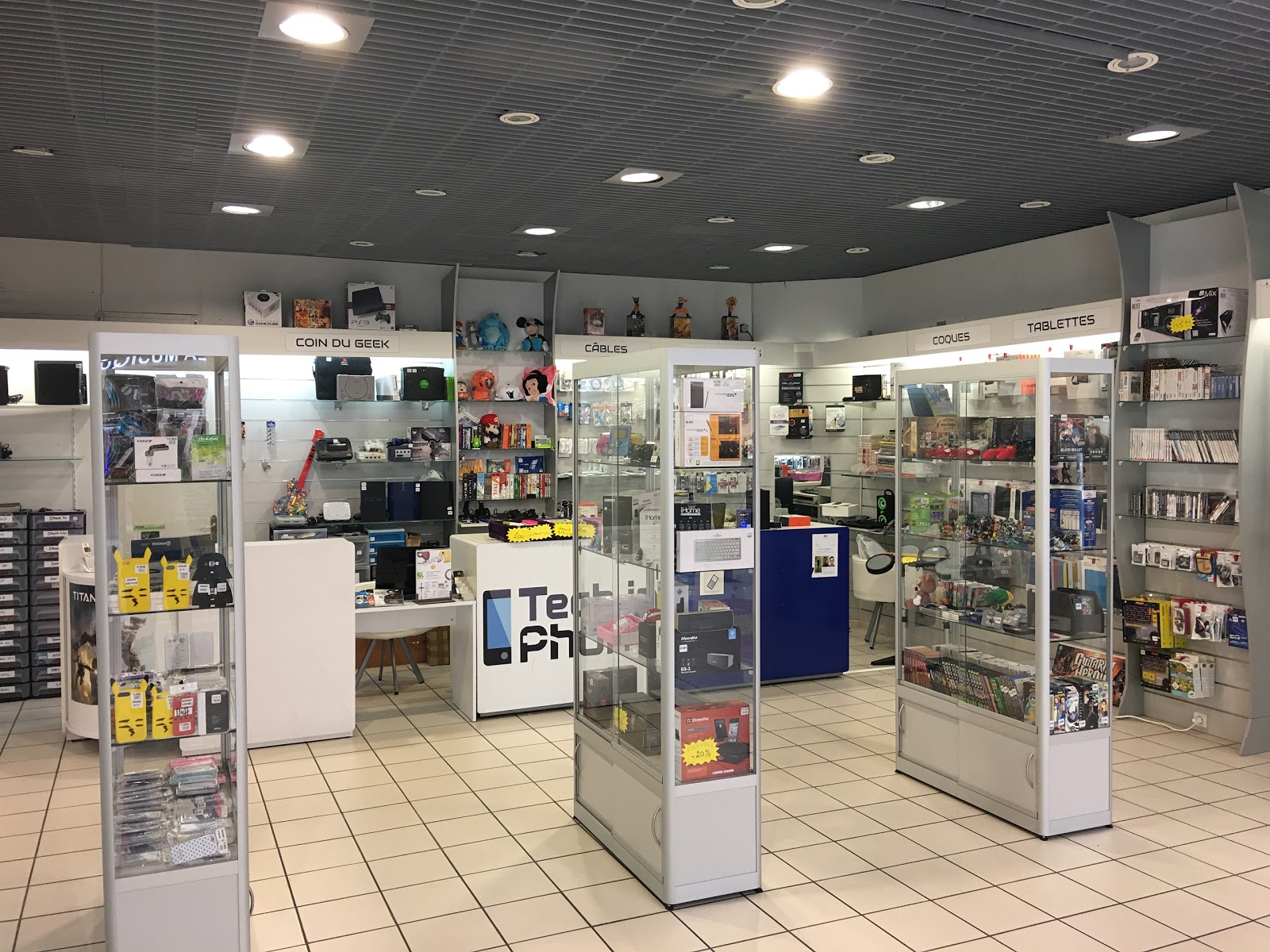 photo de la boutique de Tech in Phone | RÃ©paration de Mobiles, Tablettes et Ordinateurs