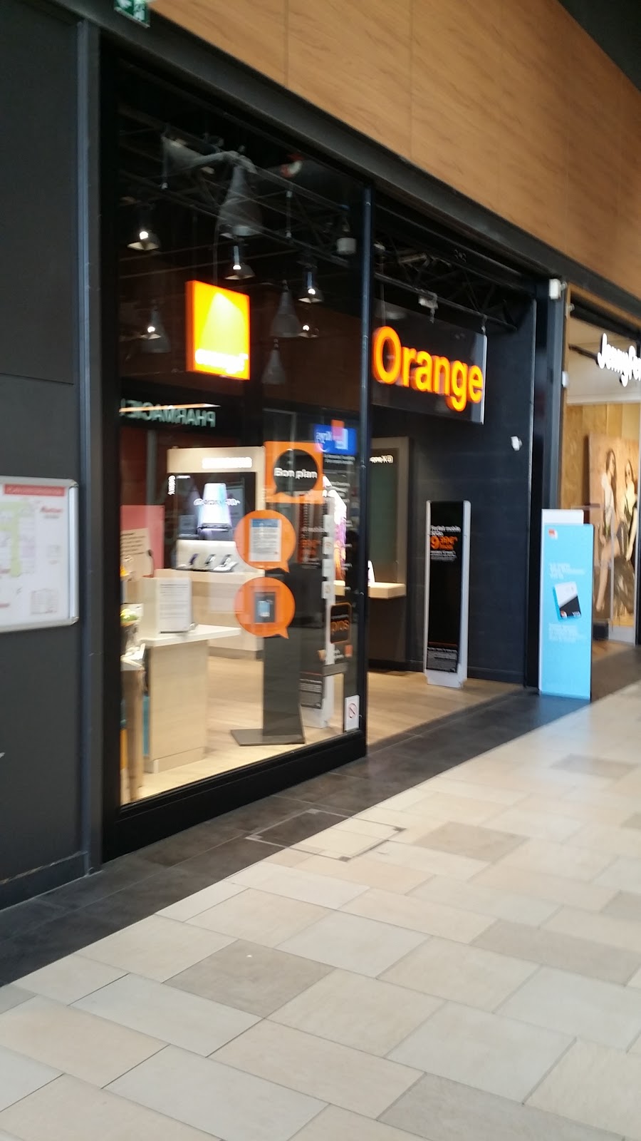 photo de la boutique de Boutique Orange Gdt - La Couronne