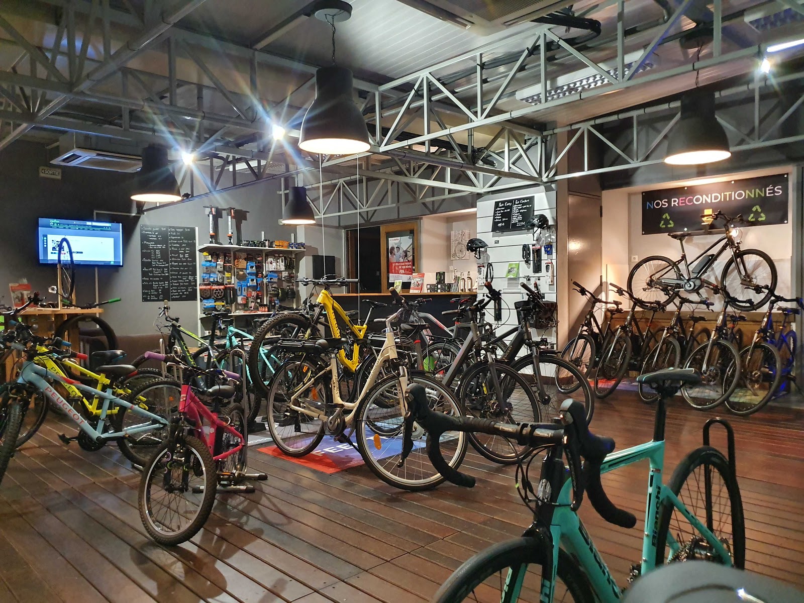 photo de la boutique de Boutique AppeBike - Location - Vente - Réparation Vélos électriques