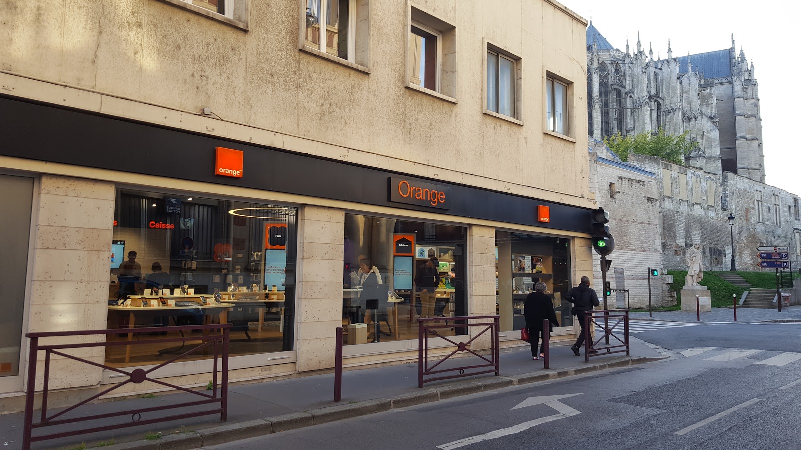 photo de la boutique de Boutique Orange Jean Racine Centre - Beauvais