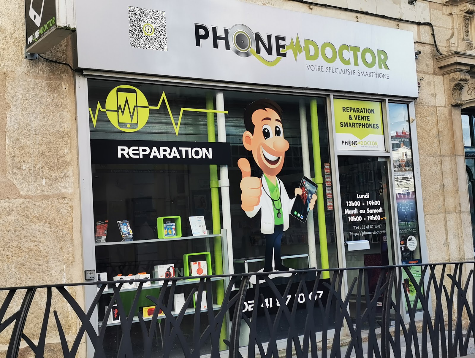 photo de la boutique de PHONE DOCTOR depuis 2010 : iPhone, Smartphones & Tablettes : Réparations, Appareils Reconditionnés et Accessoires