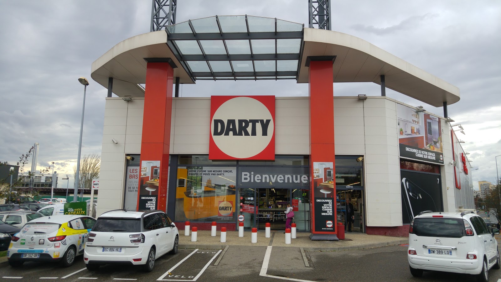 photo de la boutique de DARTY Bron Champ Du Pont