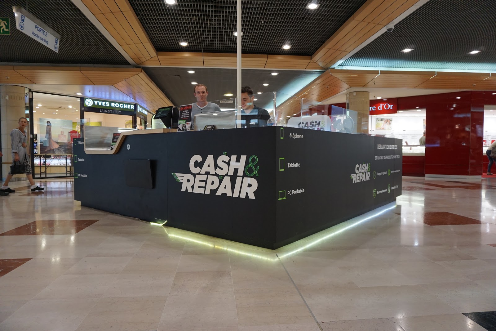 photo de la boutique de Cash and Repair Rezé - Réparation Smartphones, Tablettes, PC portables et Rachat