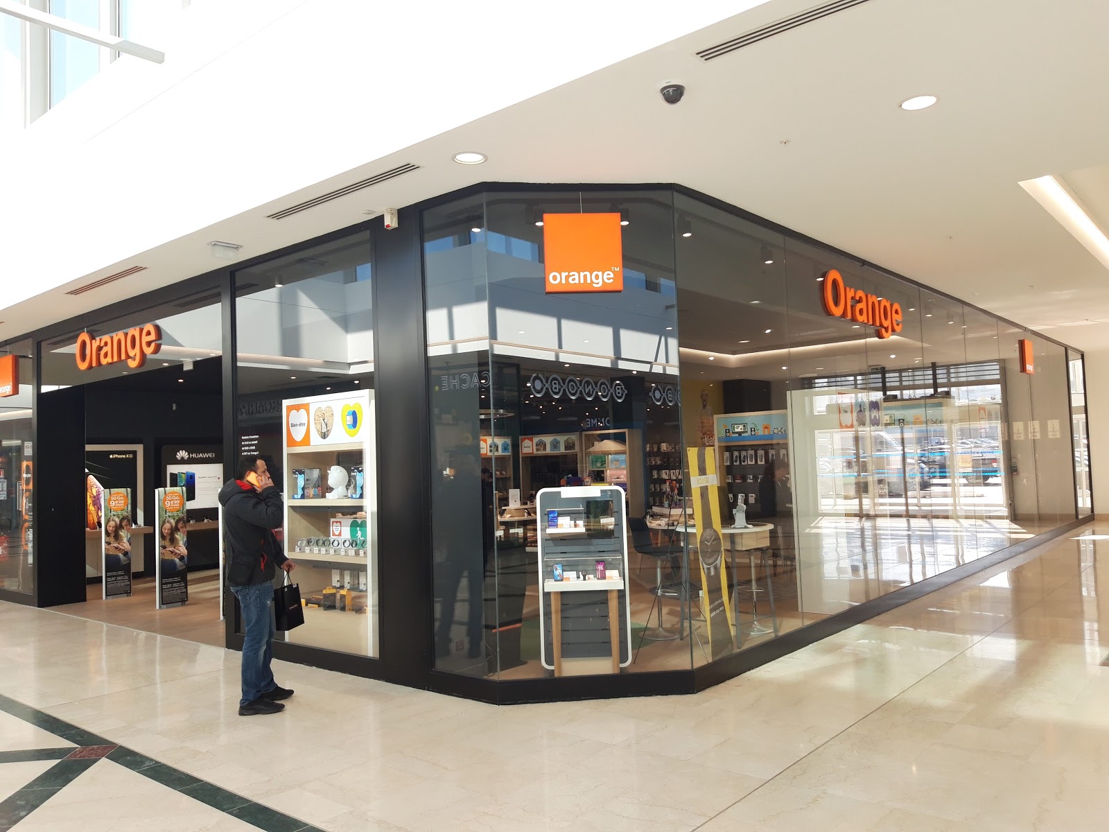 photo de la boutique de Boutique Orange Centre - St Genis Laval