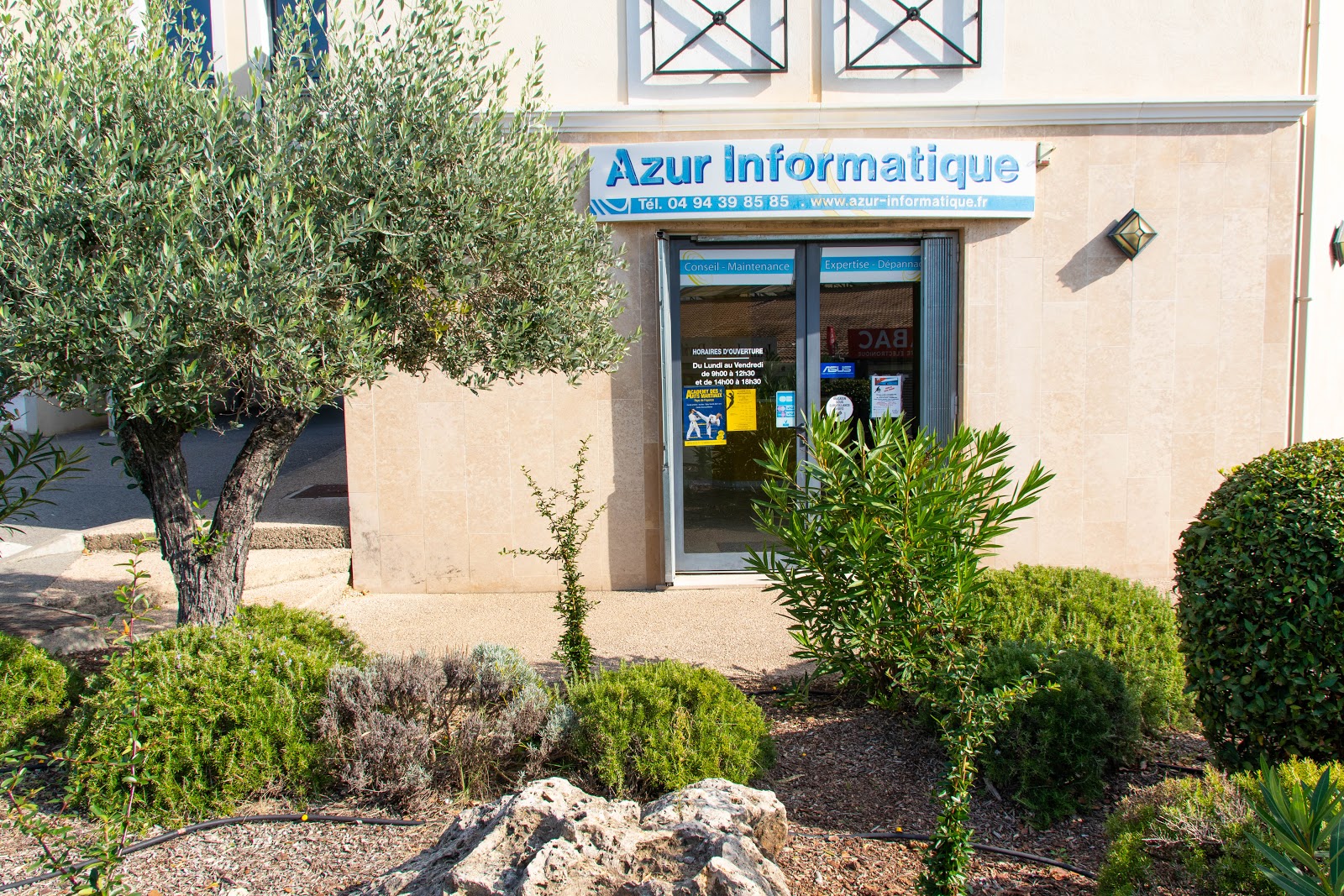 photo de la boutique de Azur Informatique : Dépannage, vente et réparation