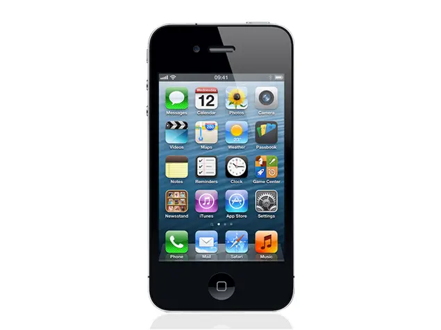 Apple iPhone 4S (32GB)